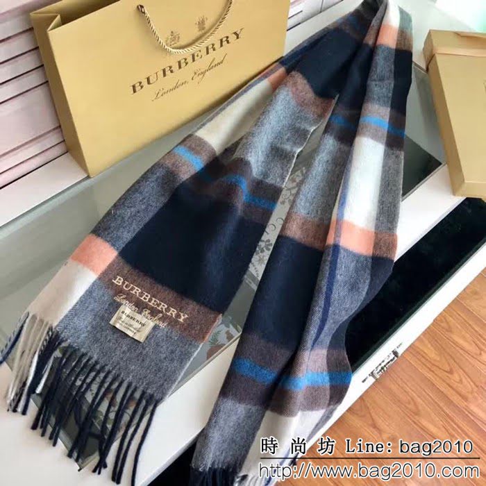 BURBERRY巴寶莉 頂級高端巴寶莉格紋繡字母羊絨圍巾 LLWJ6842